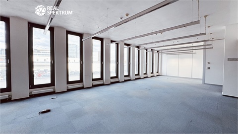 Pronájem kanceláře, 671 m² 18