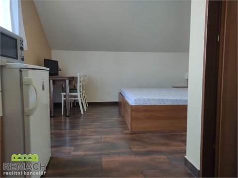 Pronájem bytu 1kk, 25 m² - 2