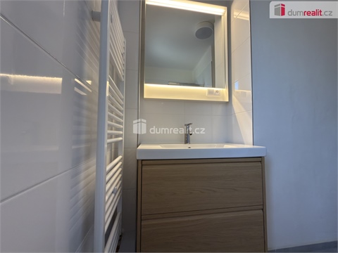 Pronájem bytu 2+1, 61 m² - 0