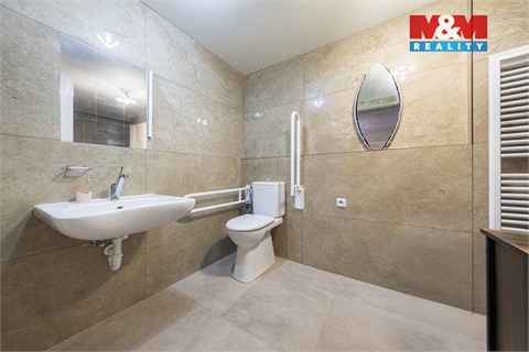 Prodej rodinného domu, 122 m² 10