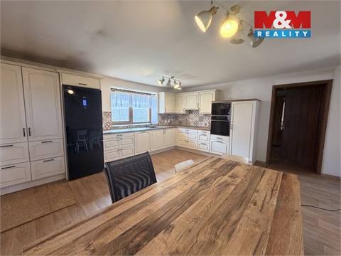 Prodej rodinného domu, 768 m² - 12