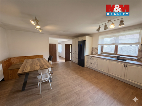 Prodej rodinného domu, 768 m² 4