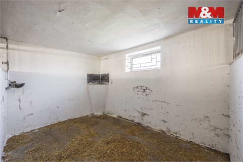 Prodej zemědělského objektu, 360 m² 24