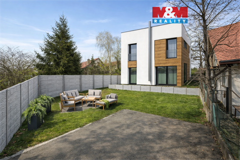 Prodej stavebního pozemku, 265 m² 0