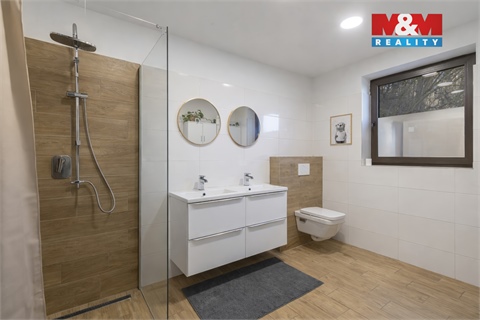 Prodej rodinného domu, 190 m² - 2