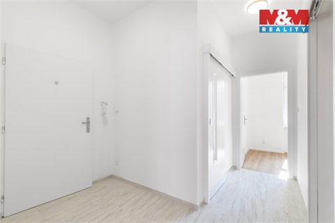 Prodej bytu 2kk, 80 m² - 24