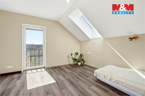 Prodej rodinného domu, 226 m² 24