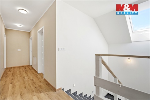 Prodej rodinného domu, 226 m² - 18