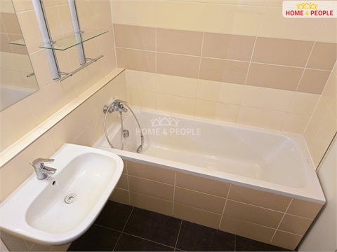 Prodej bytu 2kk, 65 m² 10