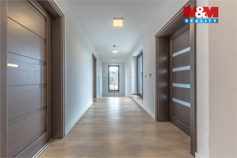 Prodej rodinného domu, 178 m² 8