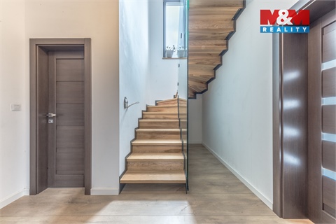 Prodej rodinného domu, 178 m² 6