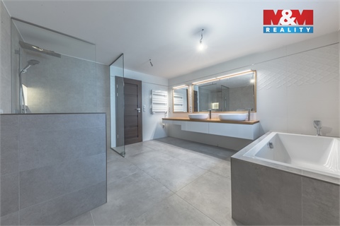 Prodej rodinného domu, 178 m² 4