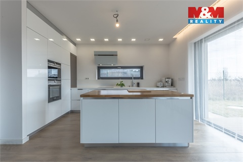 Prodej rodinného domu, 178 m² - 10