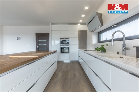 Prodej rodinného domu, 178 m² - 0