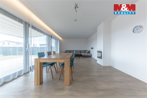 Prodej rodinného domu, 178 m² - 2