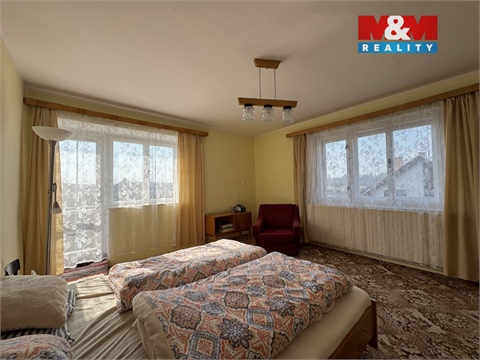 Prodej rodinného domu, 273 m² 2