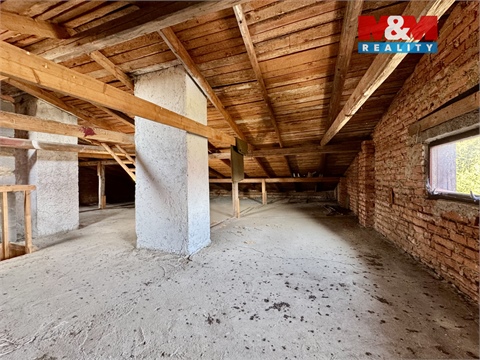 Prodej rodinného domu, 273 m² - 10