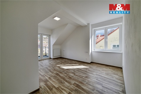 Pronájem bytu 3kk, 61 m² - 12