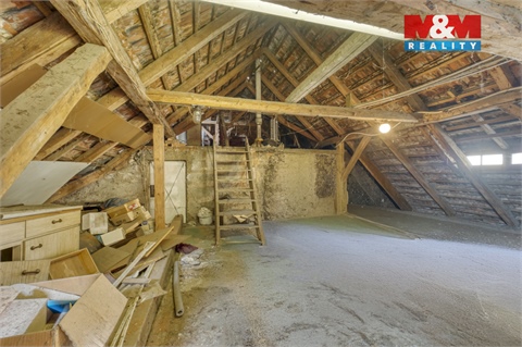 Prodej rodinného domu, 250 m² - 8