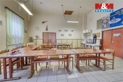 Prodej rodinného domu, 250 m² - 28