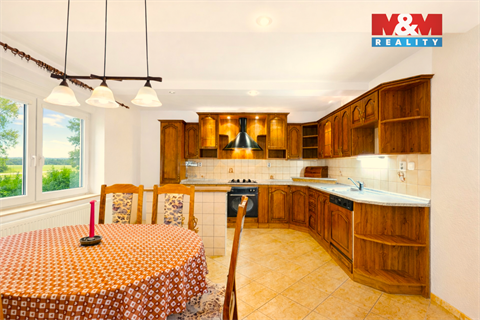 Prodej rodinného domu, 280 m² - 10