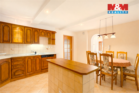 Prodej rodinného domu, 280 m² 12