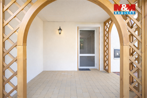 Prodej rodinného domu, 280 m² - 22