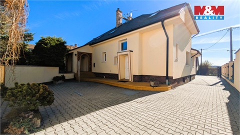 Prodej rodinného domu, 280 m² - 6