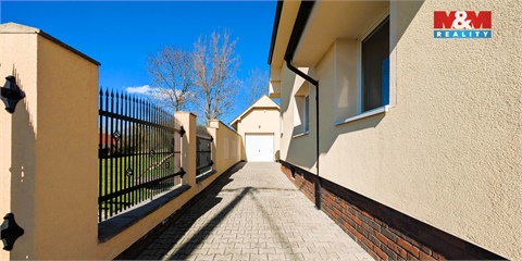 Prodej rodinného domu, 280 m² - 8