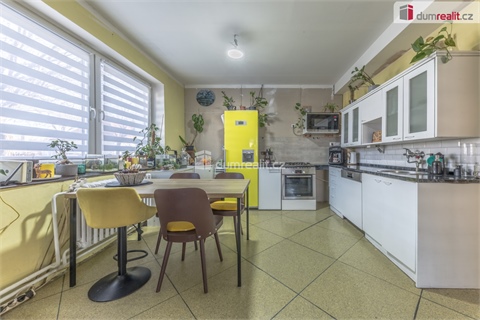 Prodej rodinného domu, 209 m² - 0