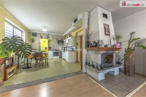 Prodej rodinného domu, 209 m² 2