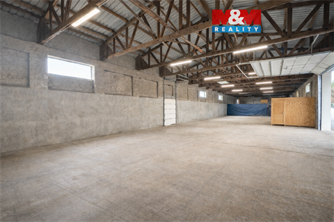 Pronájem obchodních prostor, 380 m² 0