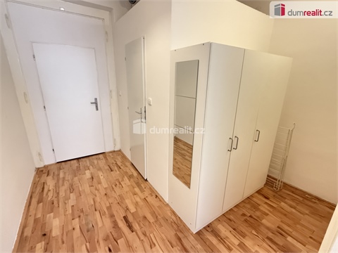 Pronájem bytu 1kk, 38 m² 6