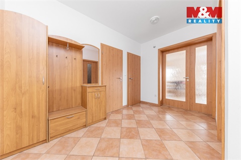 Prodej rodinného domu, 187 m² - 10