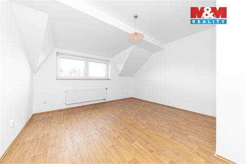 Prodej rodinného domu, 187 m² - 2