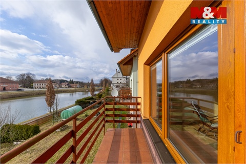 Prodej rodinného domu, 187 m² 2