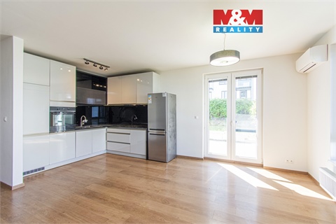 Prodej bytu 4kk, 105 m² 0