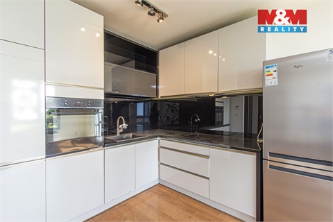 Prodej bytu 4kk, 105 m² 2