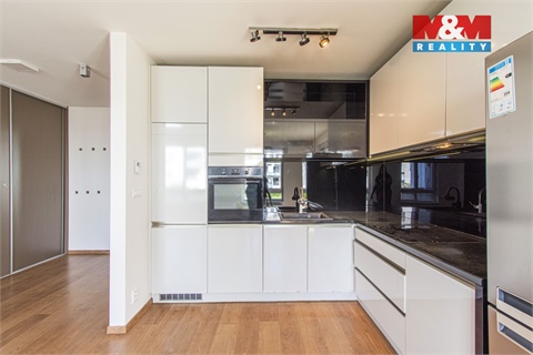 Prodej bytu 4kk, 105 m² - 0