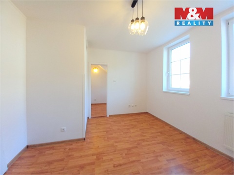 Pronájem bytu 1+1, 29 m² - 2