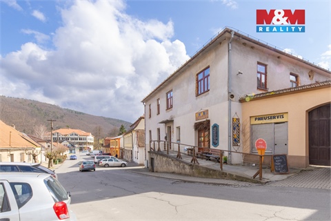 Prodej rodinného domu, 411 m² 24