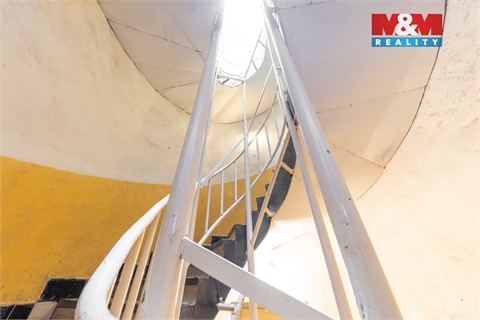 Prodej rodinného domu, 411 m² 12