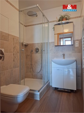 Pronájem bytu 5kk, 150 m² 14