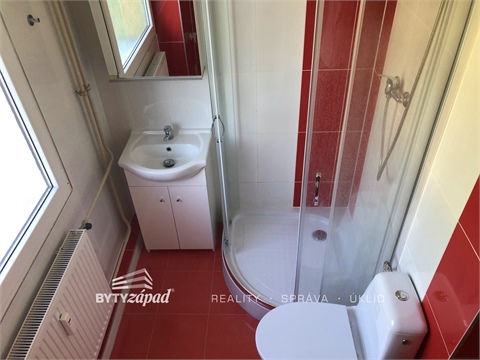 Pronájem bytu 1kk, 25 m² - 2