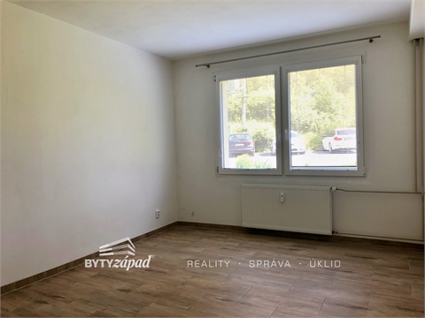 Pronájem bytu 1kk, 25 m² - 0