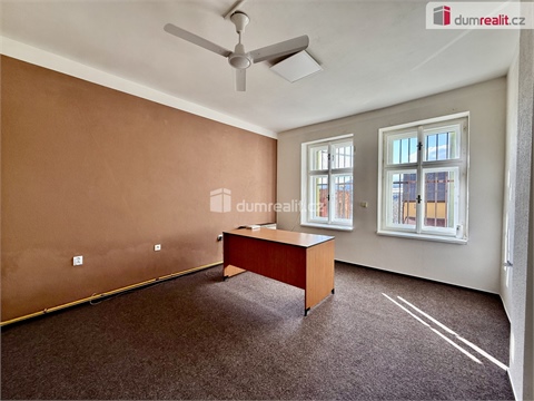Pronájem obchodních prostor, 36 m² 0