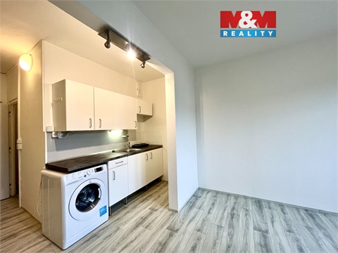 Pronájem bytu 1kk, 28 m² 0