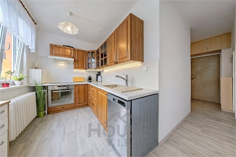 Prodej bytu 2+1, 52 m² 6