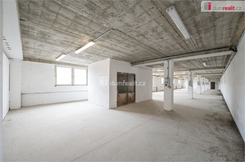 Prodej výrobního objektu, 2 752 m² 12