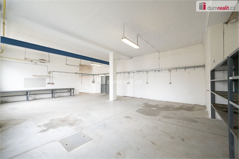 Prodej výrobního objektu, 2 752 m² 8